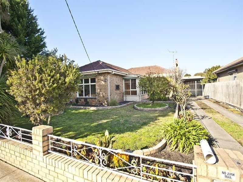 30 Merlyn Avenue, Clayton South VIC 3169