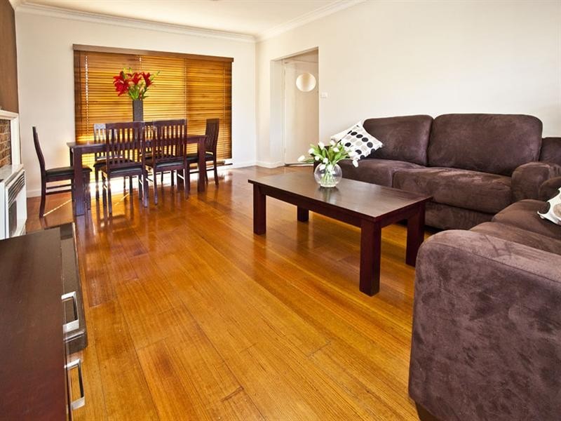 30 Merlyn Avenue, Clayton South VIC 3169