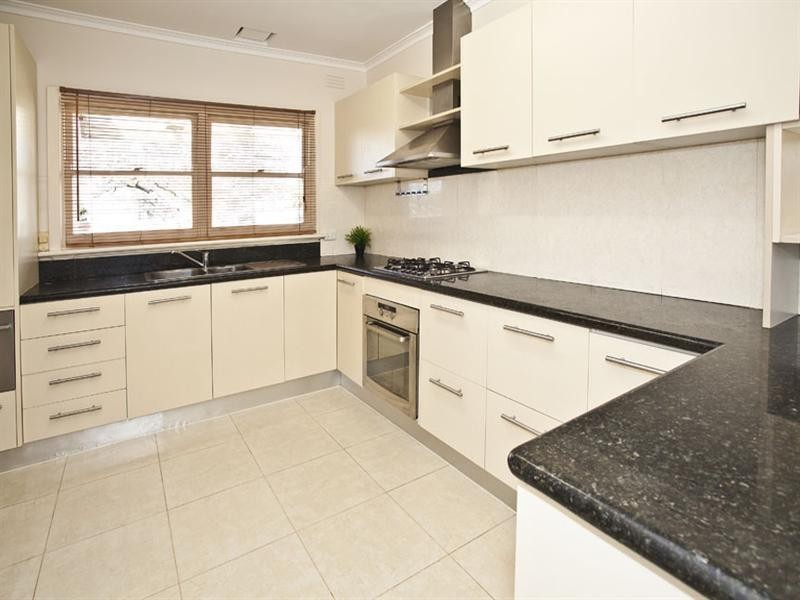 30 Merlyn Avenue, Clayton South VIC 3169