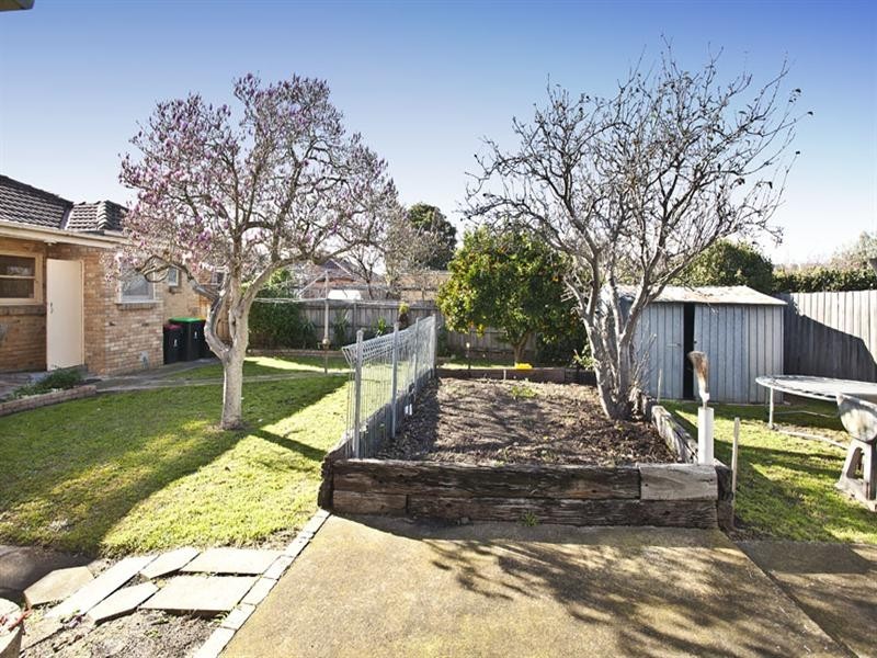 30 Merlyn Avenue, Clayton South VIC 3169