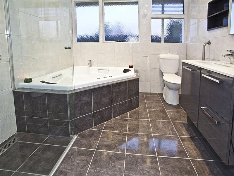 4 Kambara Drive, Mulgrave VIC 3170