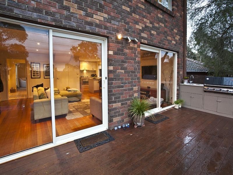 15 Heatherlea Drive, Wheelers Hill VIC 3150