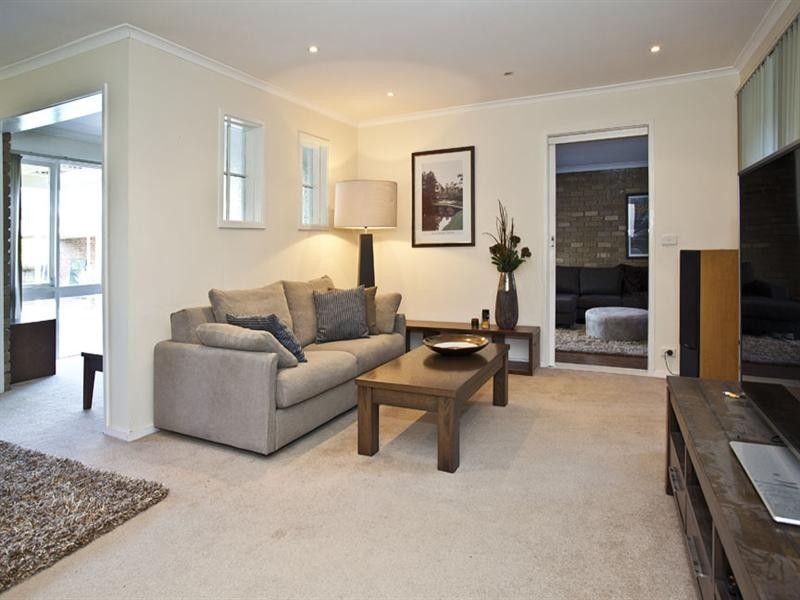 23 Lascelle Drive, Vermont South VIC 3133