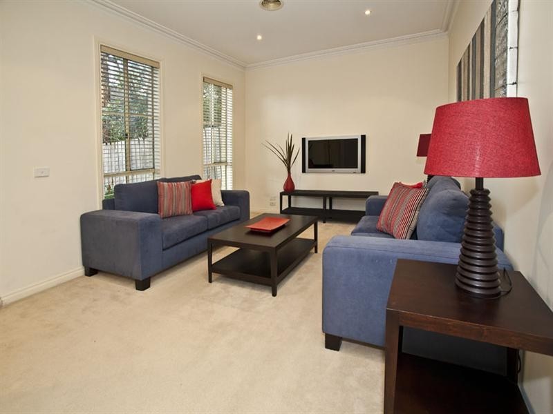 2/16 Wilson Road, Glen Waverley VIC 3150