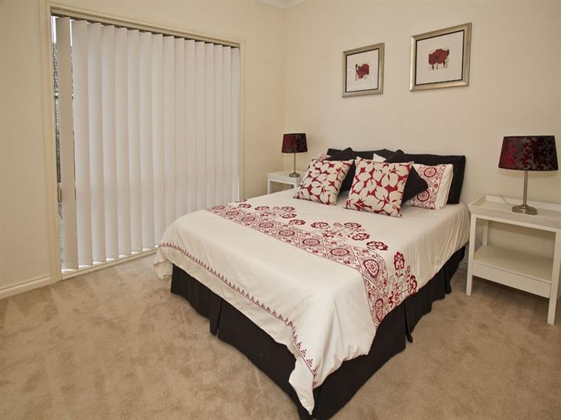 2/16 Wilson Road, Glen Waverley VIC 3150