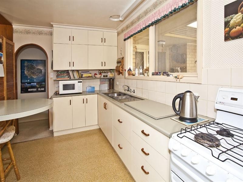 17 Sanday Street, Glen Waverley VIC 3150