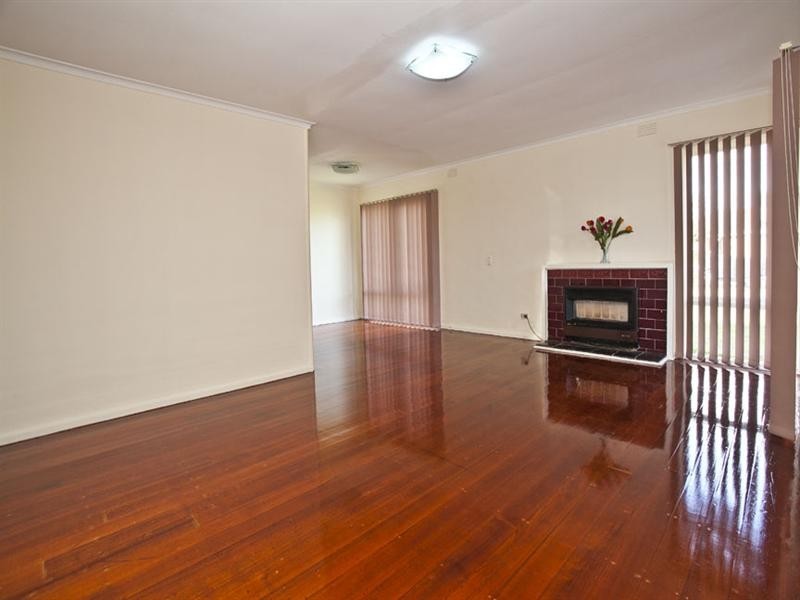 37 Johnson Drive, Glen Waverley VIC 3150