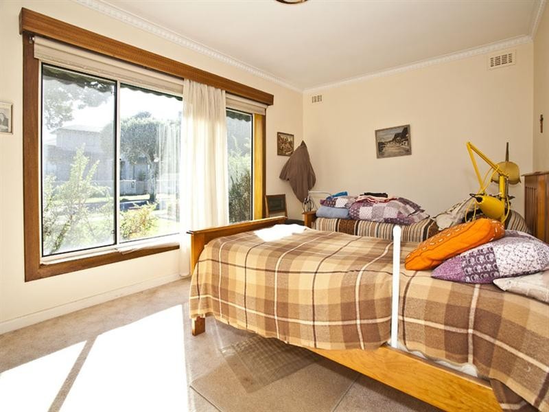 10 Lewis Street, Mount Waverley VIC 3149