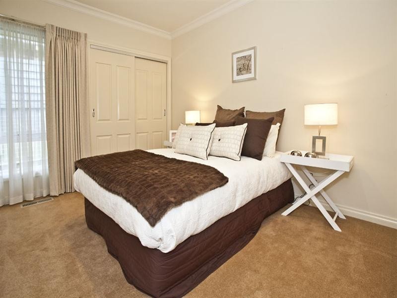 1/51 Summit Crescent, Glen Waverley VIC 3150