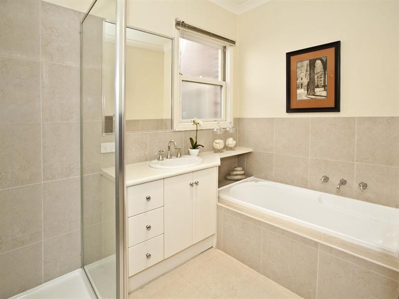 1/51 Summit Crescent, Glen Waverley VIC 3150