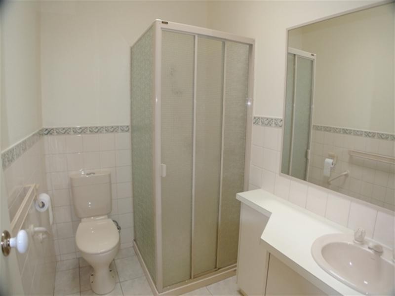 2/26 Adrian Street, Chadstone VIC 3148