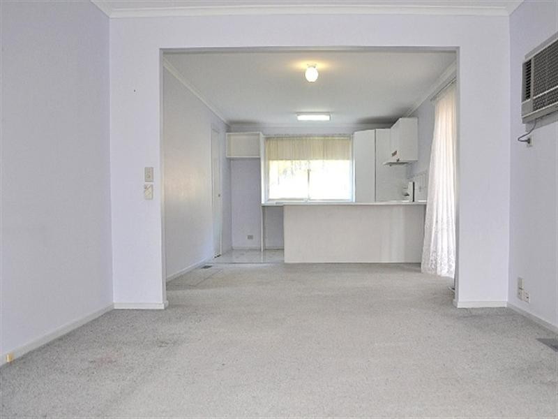 2/4 Hillgrove Close, Wheelers Hill VIC 3150