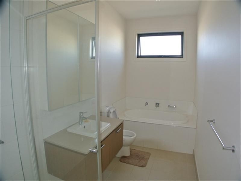 10 Exhibition Drive, Mulgrave VIC 3170