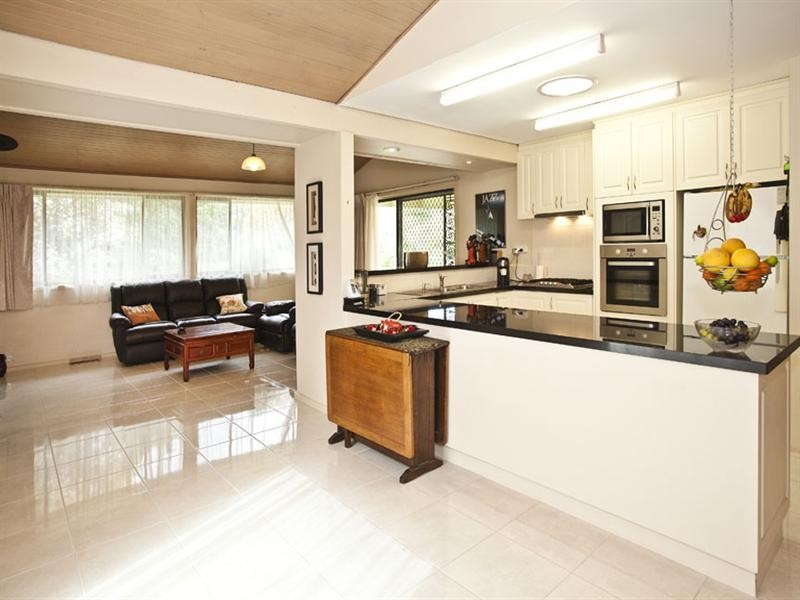 68 Remington Drive, Glen Waverley VIC 3150