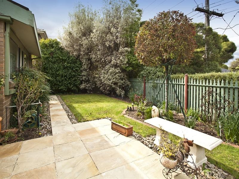 68 Remington Drive, Glen Waverley VIC 3150