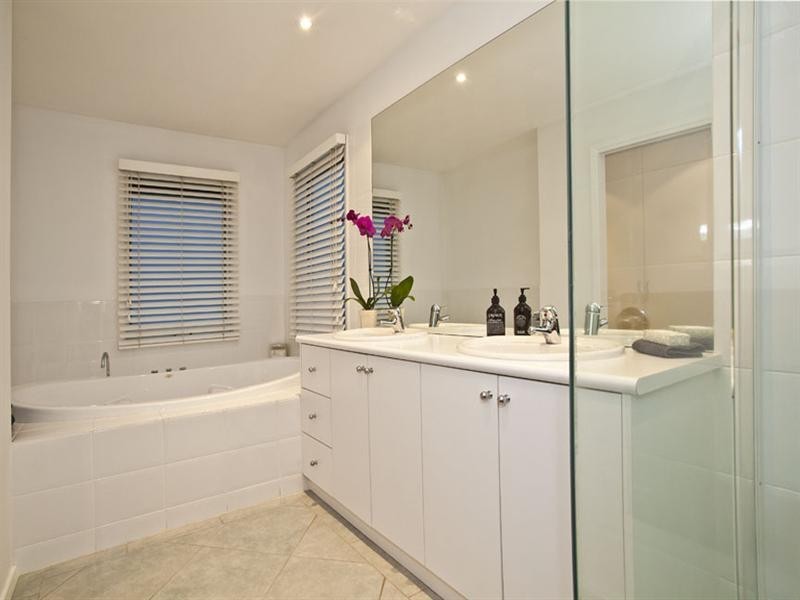 29 The Woodland, Wheelers Hill VIC 3150