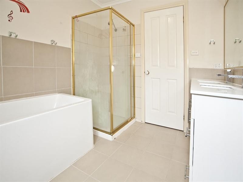 3 Coptfold Court, Glen Waverley VIC 3150