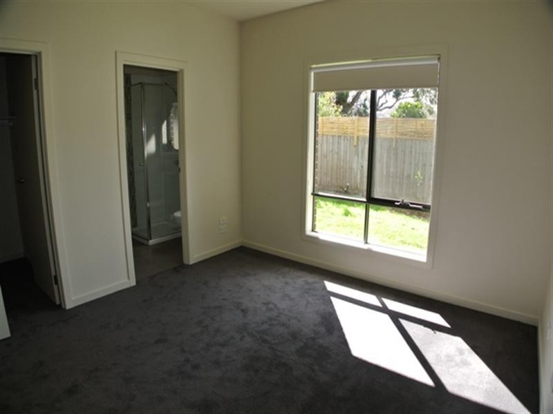 2/78 Marianne Way, Mount Waverley VIC 3149