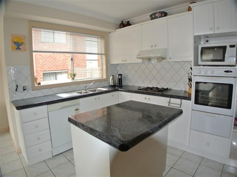 3 Dorrington Drive, Mount Waverley VIC 3149