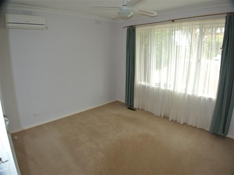 68 Harley Street North, Knoxfield VIC 3180