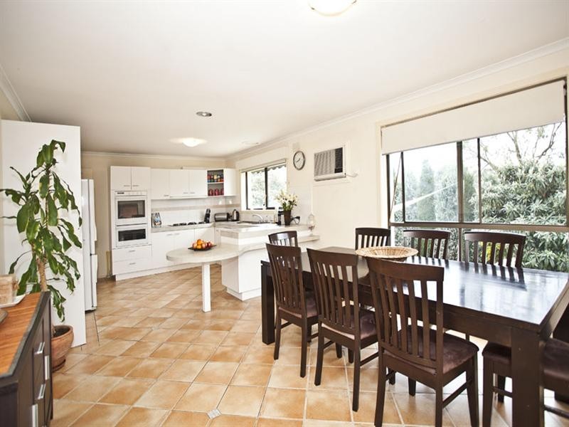 23 Haversham Avenue, Wheelers Hill VIC 3150