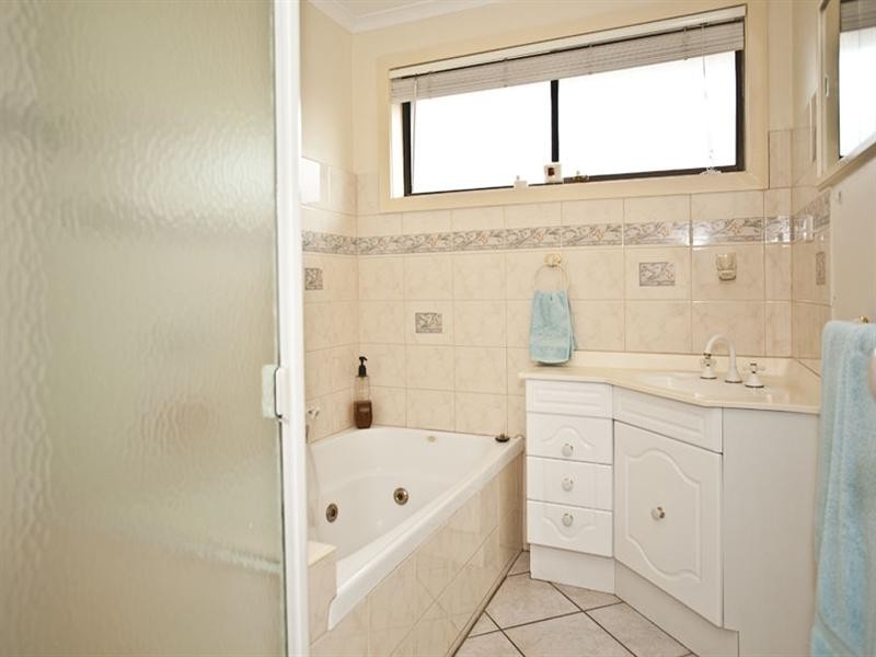 23 Haversham Avenue, Wheelers Hill VIC 3150