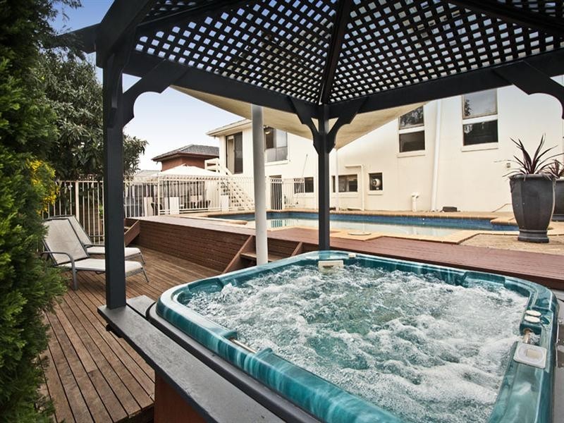 23 Haversham Avenue, Wheelers Hill VIC 3150