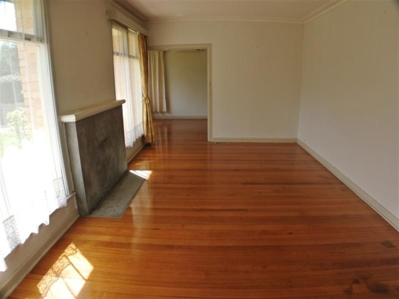 20 Blue Hills Avenue, Mount Waverley VIC 3149