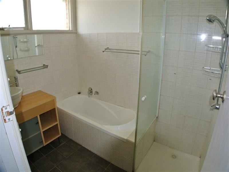 20 Blue Hills Avenue, Mount Waverley VIC 3149