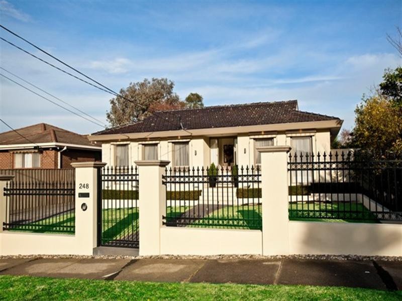 248 Hawthorn Road, Vermont South VIC 3133