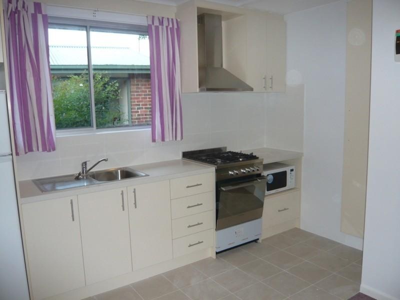 2/10 Westerfield Drive, Notting Hill VIC 3168