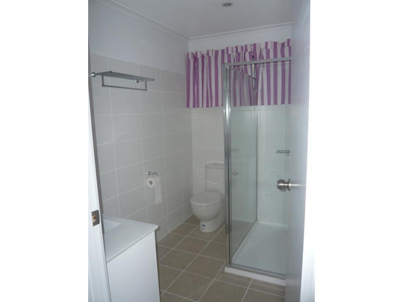 2/10 Westerfield Drive, Notting Hill VIC 3168