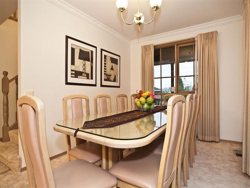 16 Gibbon Avenue, Vermont South VIC 3133