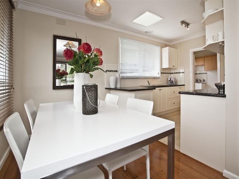 1/15 Emerald Street, Mount Waverley VIC 3149