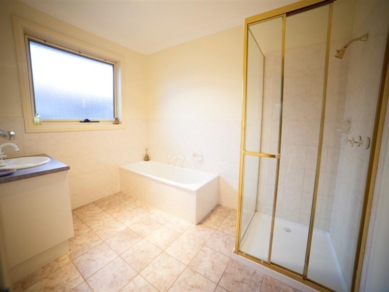 12A Winbirra Parade, Ashwood VIC 3147