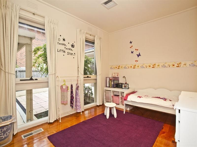 11 Stanley Road, Vermont South VIC 3133