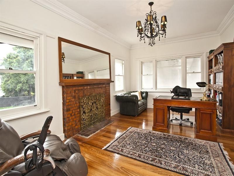 64 Price Avenue, Mount Waverley VIC 3149