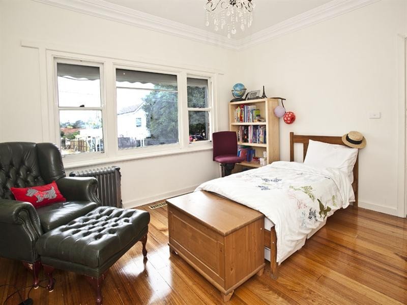 64 Price Avenue, Mount Waverley VIC 3149