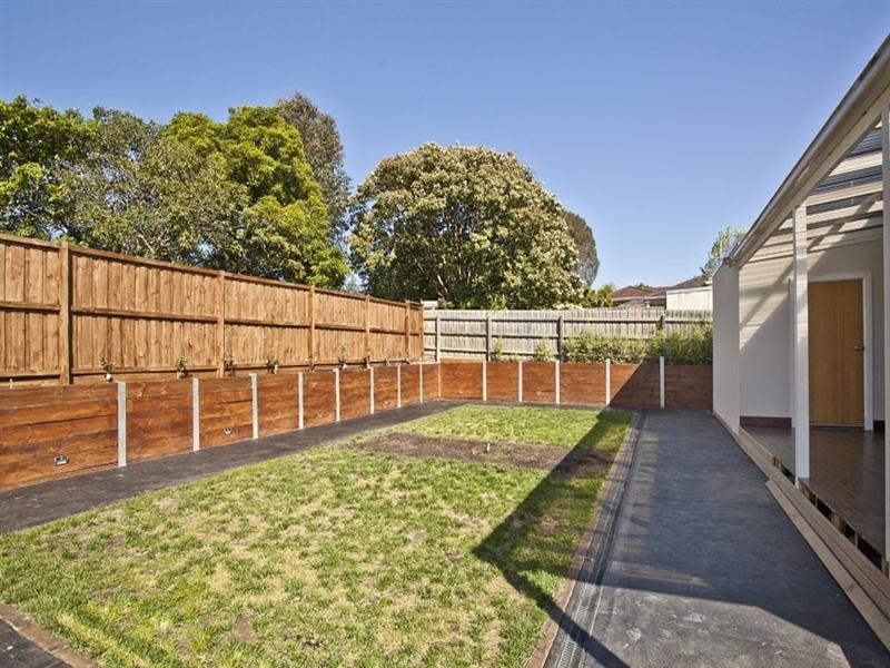 64 Price Avenue, Mount Waverley VIC 3149