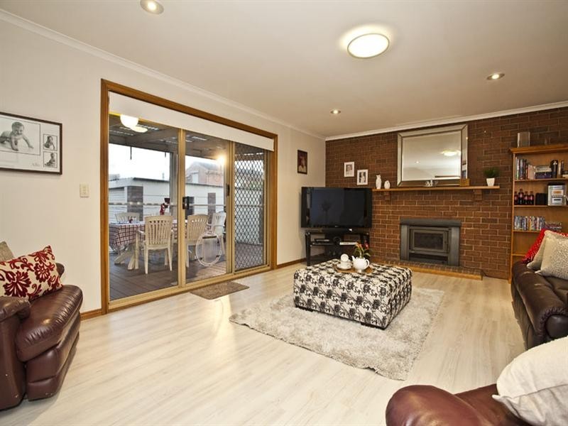 47 Mckeon Circuit, Dandenong North VIC 3175