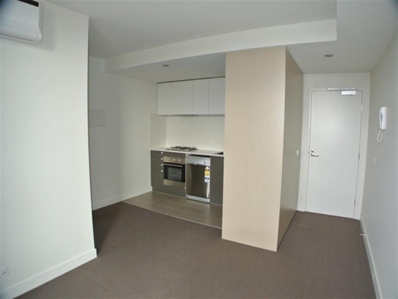 527B/1-19 Colombo Street, Mitcham VIC 3132