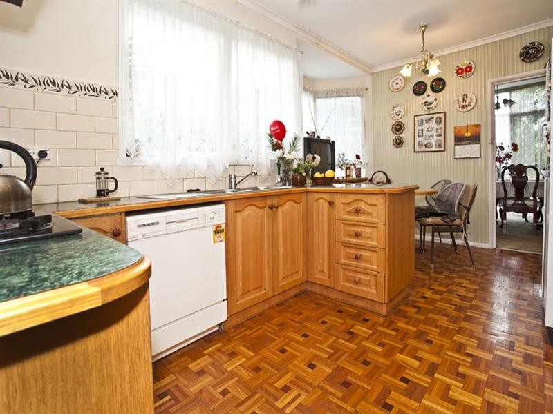 66 Headingley Road, Mount Waverley VIC 3149