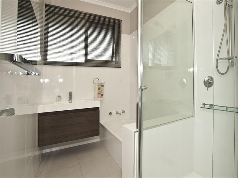 2 Maldon Court, Wheelers Hill VIC 3150