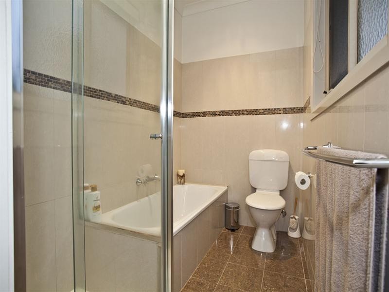 1/733 Waverley Road, Glen Waverley VIC 3150