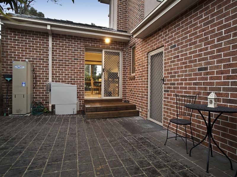 1/733 Waverley Road, Glen Waverley VIC 3150