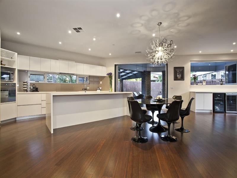 136 Haverbrack Drive, Mulgrave VIC 3170