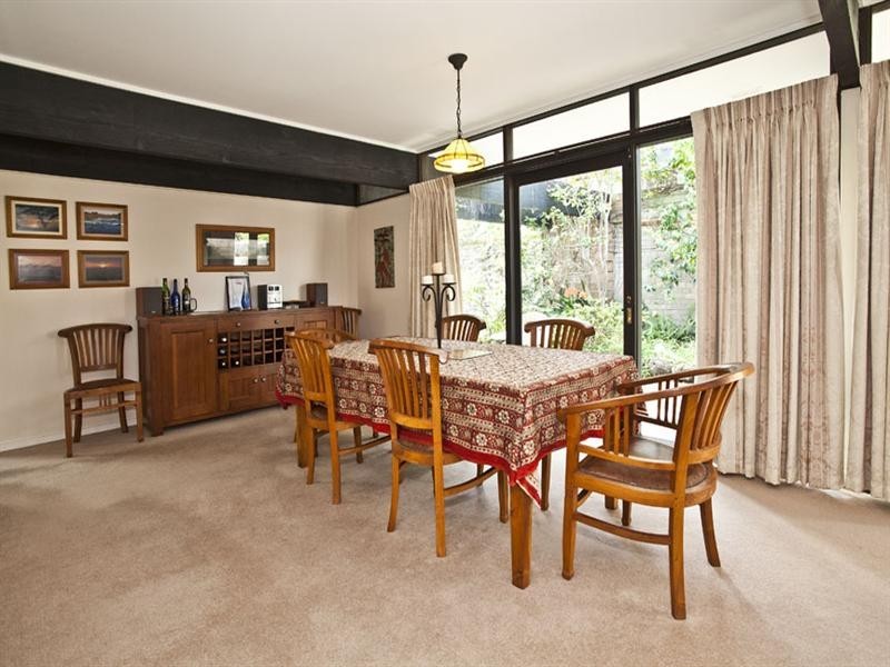 75 Glen Tower Drive, Glen Waverley VIC 3150