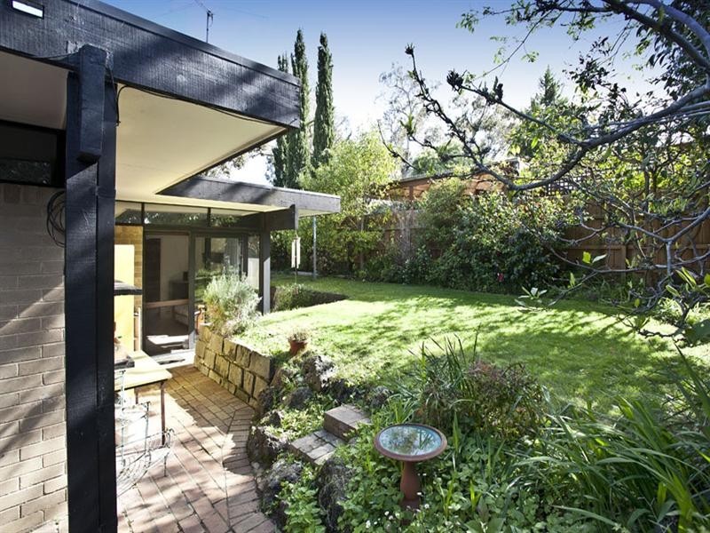 75 Glen Tower Drive, Glen Waverley VIC 3150