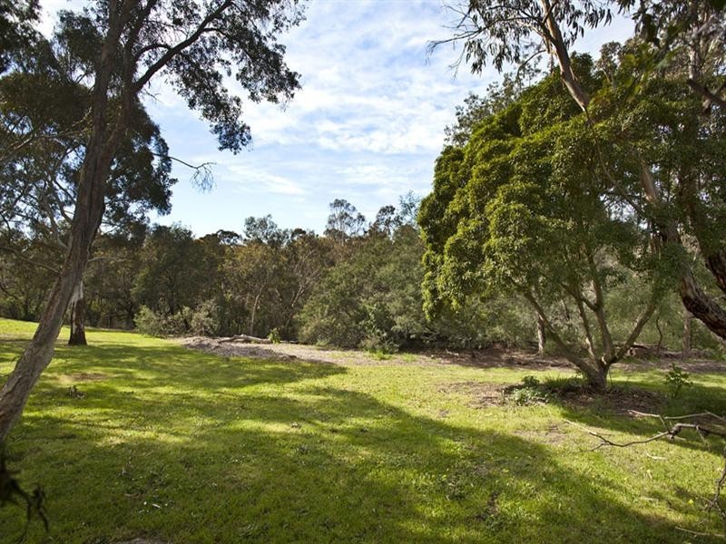 24 Park Road, Mount Waverley VIC 3149