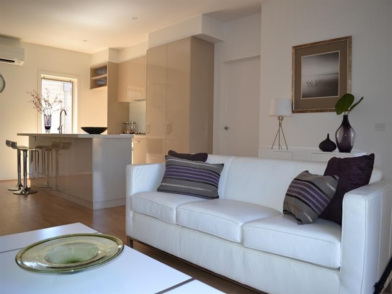 2/45 Winbirra Parade, Ashwood VIC 3147